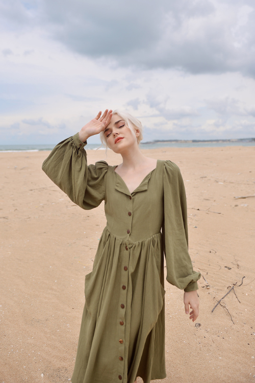 Willow Linen Dress - Medieval inspired Linen Dress with Puff Sleeves and Pockets